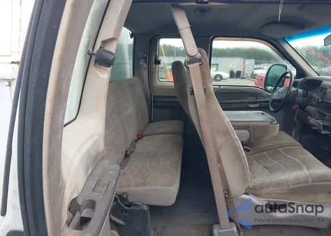 2000 Ford F-350 Lariat/Xl/Xlt z USA, uszkodzony, nr VIN 1FDSX35S1YED41059